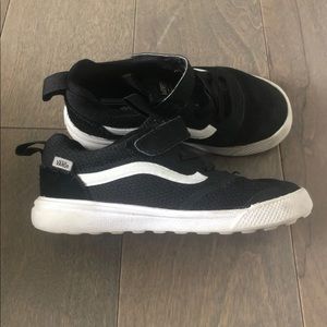 Vans ultrarange black shoes